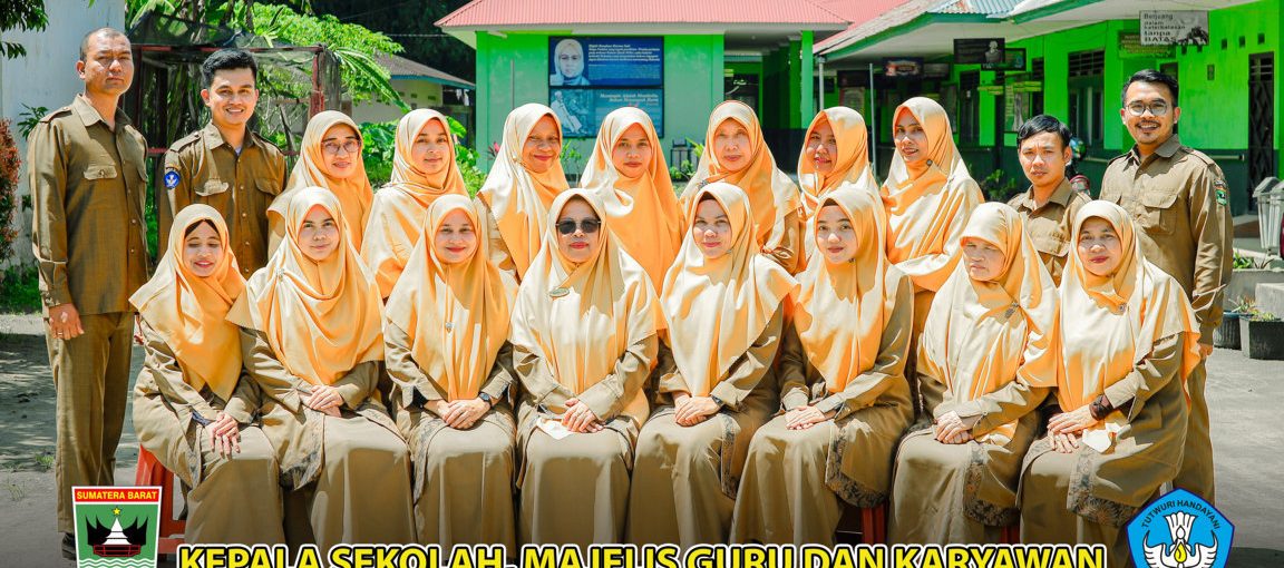 Foto Bersama Baju Pemda
